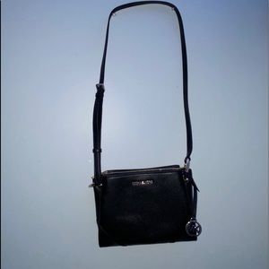 Black Micheal Kors hand bag